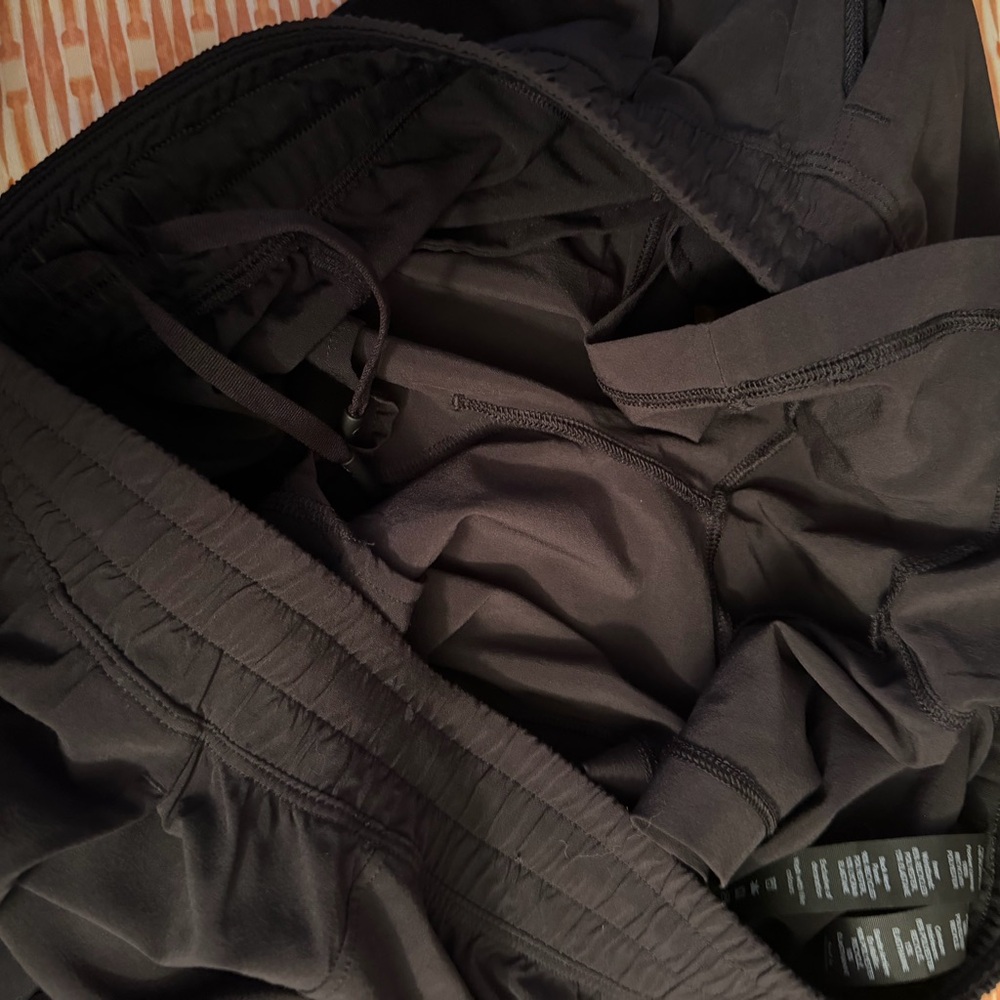 Lululemon Men’s Pacebreaker Linerless 5” shorts - Picture 13 of 14